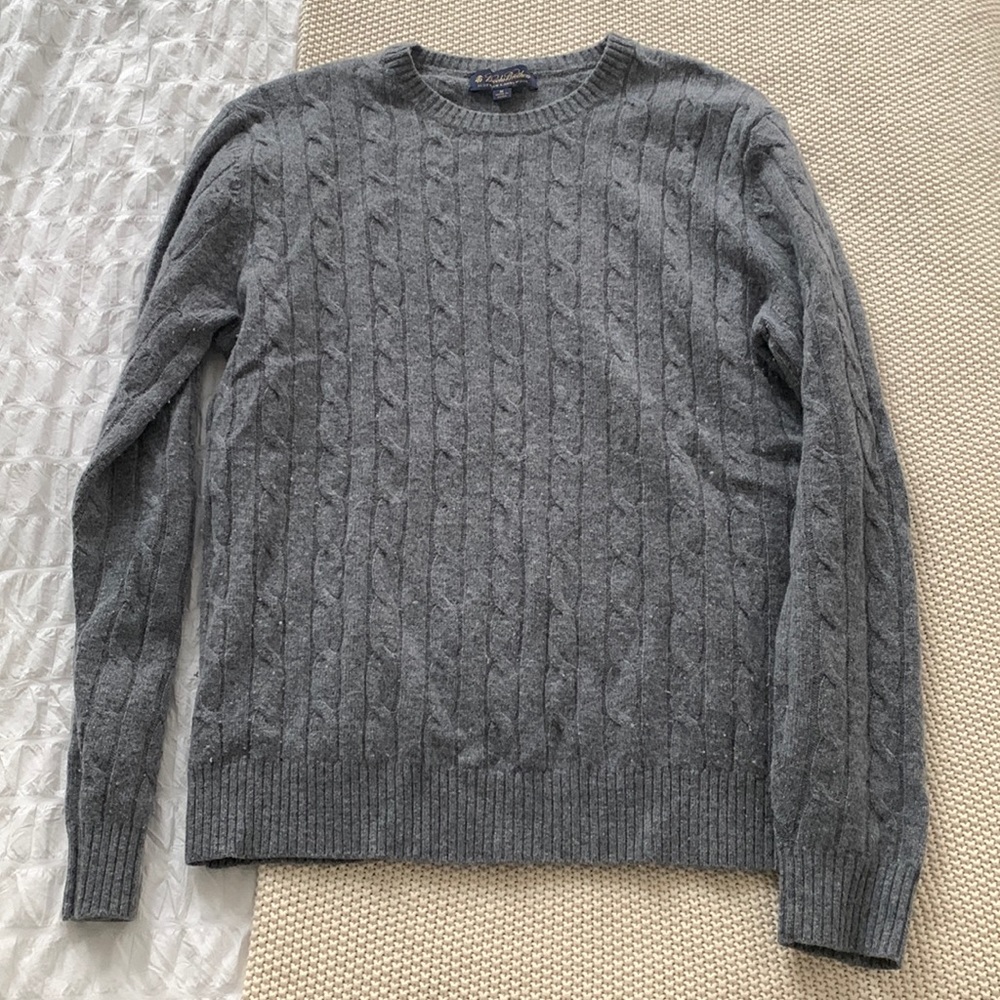 *GREAT CONDITIONS* Brooks Brothers Medium Gray Cable-knit Lambswool Sweater